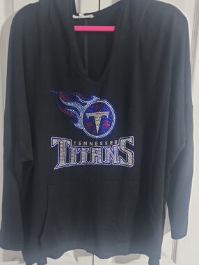 Black Tennessee Titans Rhinestone V-neck Hoodie
